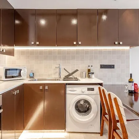 Seaside View 1-bedroom Apartment! Larnaca