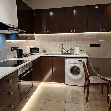 Seaside View 1-bedroom Apartment! Larnaca