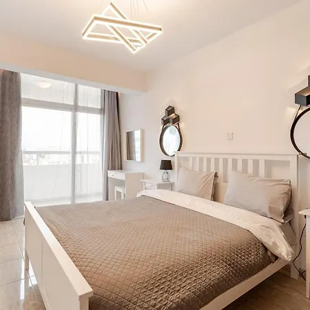 Seaside View 1-bedroom Apartment! Appartamento *