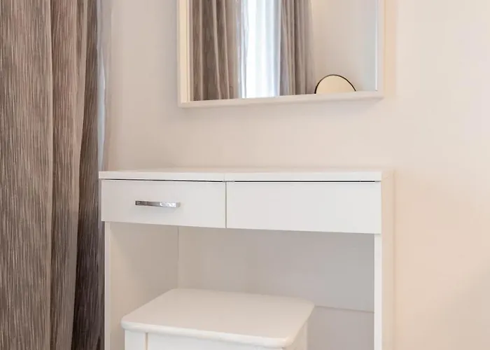 아파트 Seaside View 1-bedroom Apartment! *