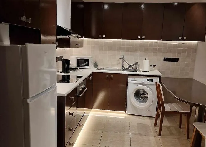 Seaside View 1-bedroom Apartment! 아파트 라르나카